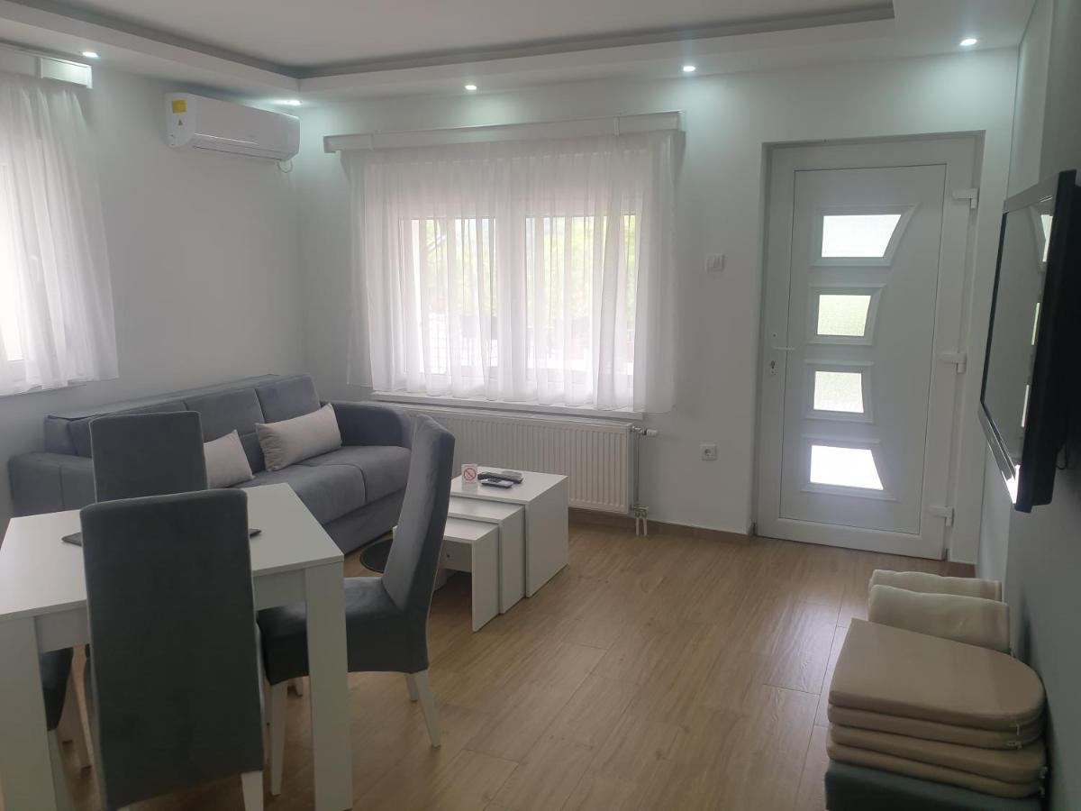 Apartmani Kruna เวิร์ดนิค ภายนอก รูปภาพ